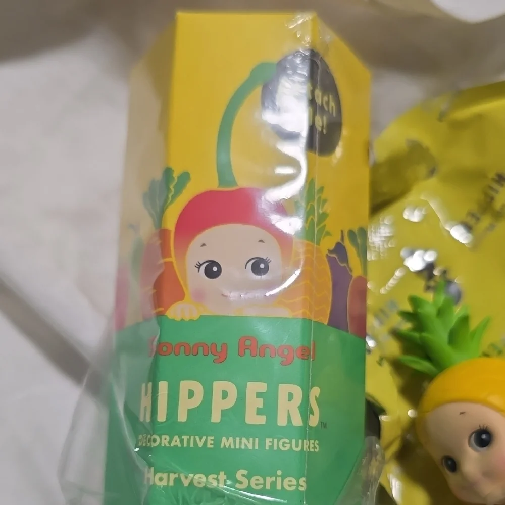 Sonny Angel Pineapple Hipper 100% Authentic